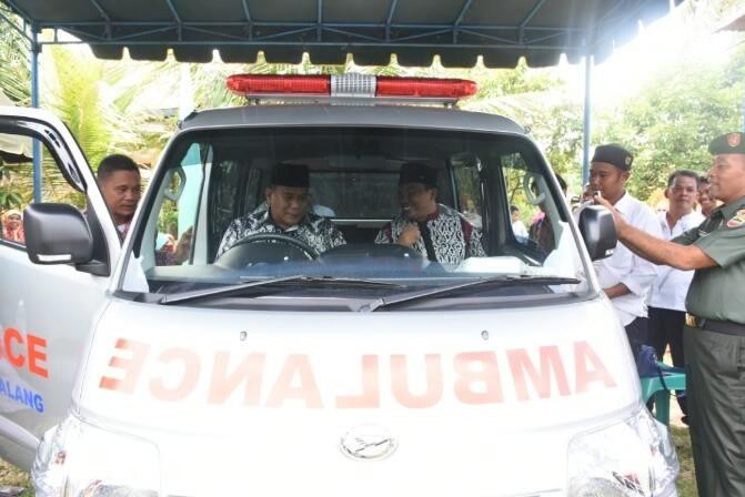 Ambulan 'Satu Koin' Diluncurkan di Bangun Purba