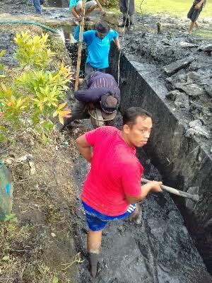 Puluhan Warga Batang Kuis Ikuti Kegiatan Gotong Royong