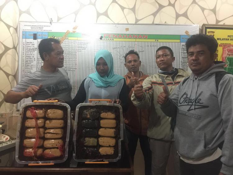 Wanita Kurir Ganja 20 Kg Ditangkap di Medan