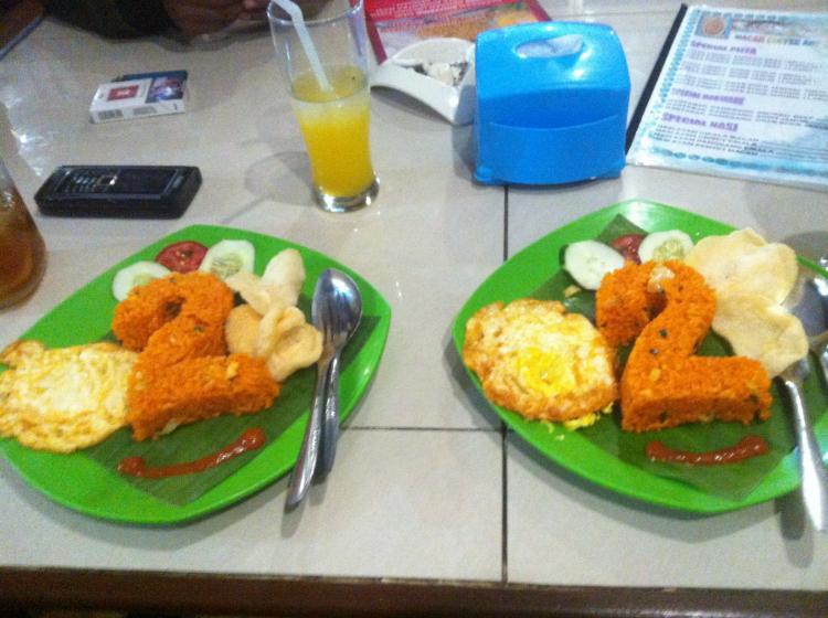 Nasi Goreng Djoss Harga Rp 2.000 ala Macan Cofee ART