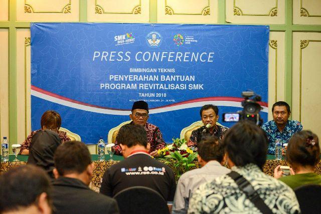 Kemendikbud Beri Bantuan Program Revitalisasi Pendidikan Kejuruan kepada 219 SMK  