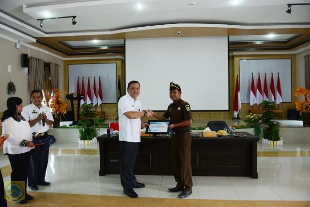 Bupati Remigo Hadiri Rakor Disdik Bersama Kepala Sekolah TK, SD dan SMP se-Kabupaten Pakpak Bharat