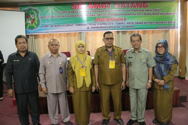 Walikota Medan Buka Bimtek Penilaian Kinerja Guru dalam Penerapan Angka Kredit