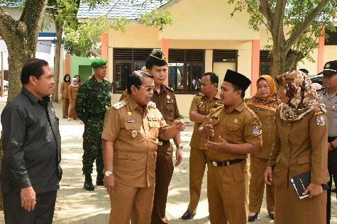 Plt Bupati Pastikan UN SMP/MTs di Deli Serdang Berjalan Lancar