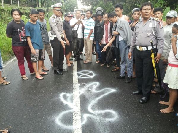 Bergantung di Samping Pintu Angkot, Pelajar SMA di Siantar Tewas Usai Terserempet Dump Truk