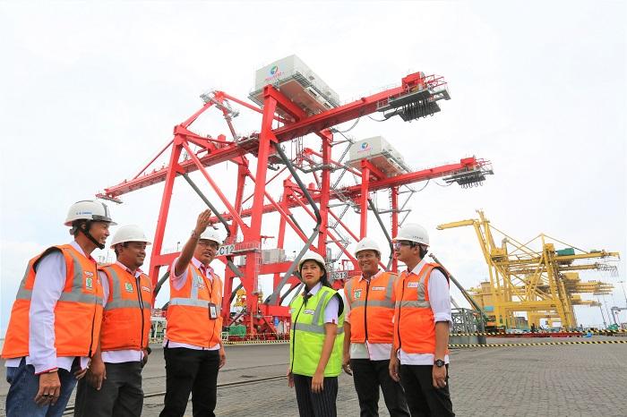Pelindo 1 Datangkan 2 STS Crane Baru di Terminal Peti Kemas Domestik Belawan