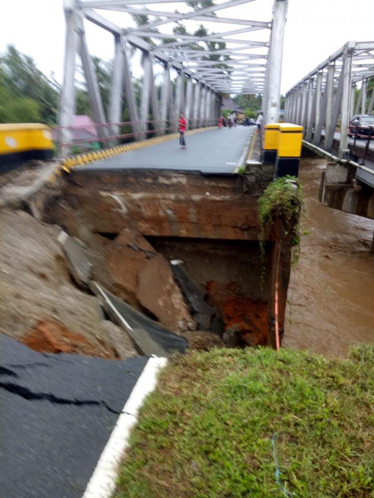 Dampak Banjir dan Longsor Meluas di Bengkulu, 10 Meninggal, 8 Hilang dan 12.000 Mengungsi