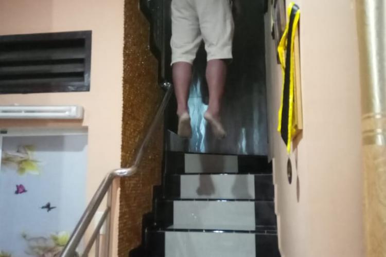 Hartama Purba Ditemukan Tewas Gantung Diri di Kediamannya