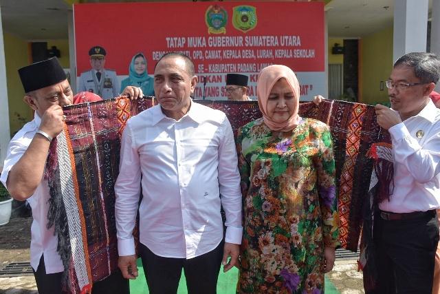 Gubsu Minta Kadis PU Sumut Segera Perbaiki Infrastruktur Jalan di Padang Lawas
