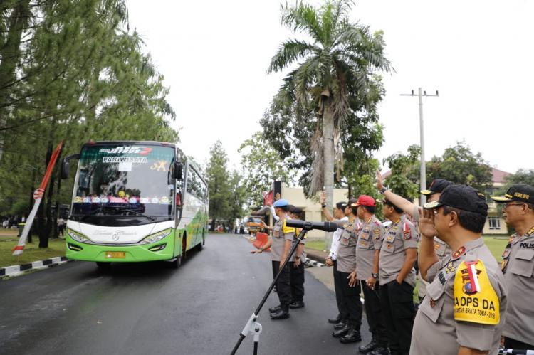 Amankan Pemilu, 414 Personel Poldasu Dilepas ke Tujuh Wilayah