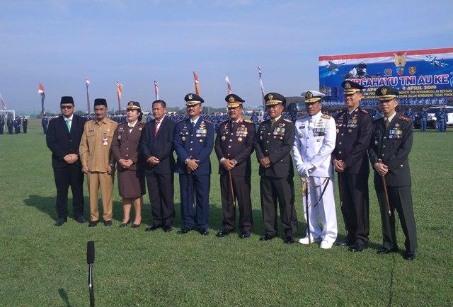 TNI AU Gelar Peringatan HUT ke-73 di Lanud Soewondo
