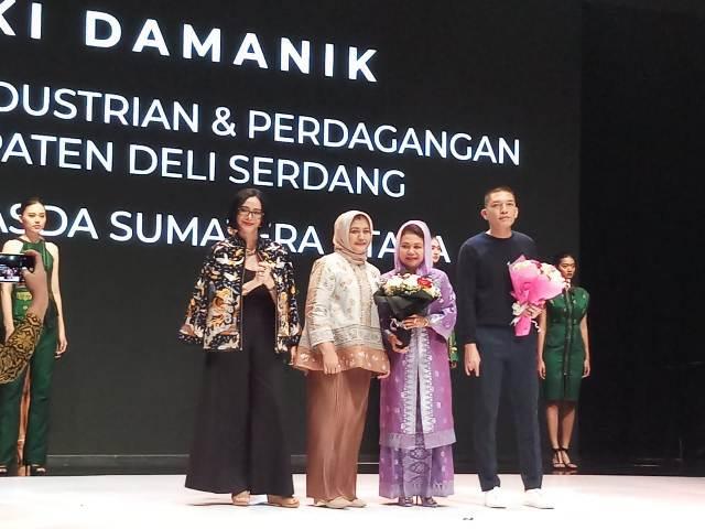 Tenunan Motif Deli Serdang Tampil di Indonesia Fashion Week 2019