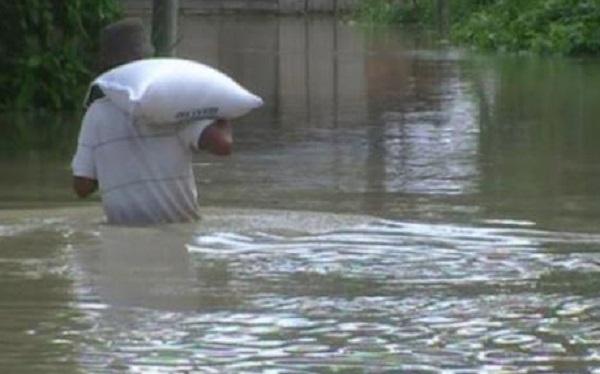 Banjir di Wilayah Jakarta, 2 Orang Meninggal Dunia dan 2.258 Jiwa Mengungi 