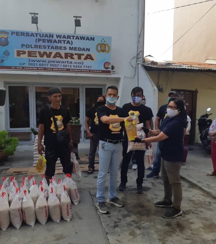 Ketua Pewarta Polrestabes Medan Kembali Bagikan Sembako untuk Wartawan dan Masyarakat