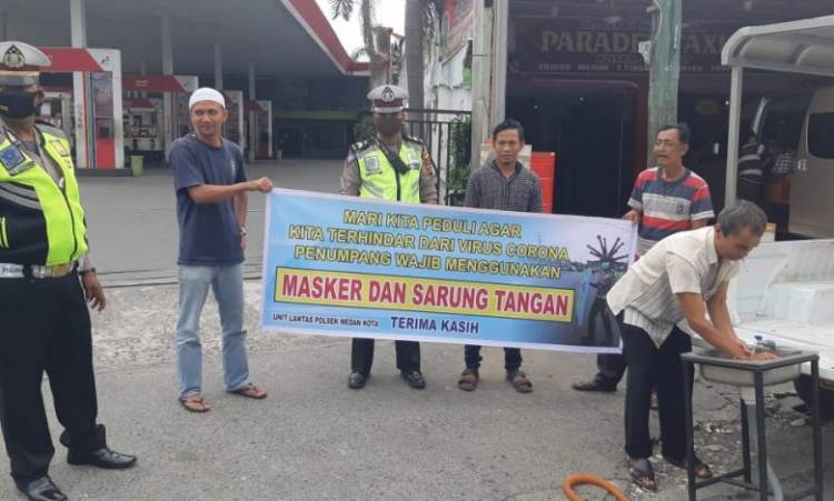 Polsek Medan Kota Wajibkan Penumpang dan Sopir Angkutan Umum Gunakan Masker serta Sarung Tangan