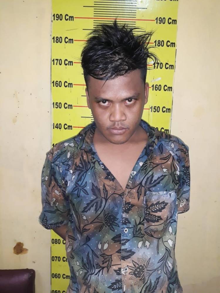 Kesal Dituduh Mencuri Anjing, Pria Ini Nekad Hunuskan Parang 