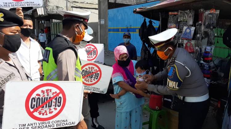 Ops Keselamatan Toba, Satuan Lantas Polres Sergai Sosialisasi Pencegahan Covid-19