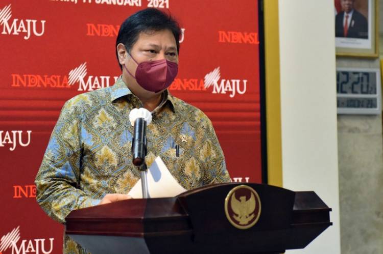 Ketua KPCPEN Airlangga Hartarto Sebut Tingkat Kesembuhan dan Presentase Kasus Aktif COVID-19 di Indonesia Semakin Membaik