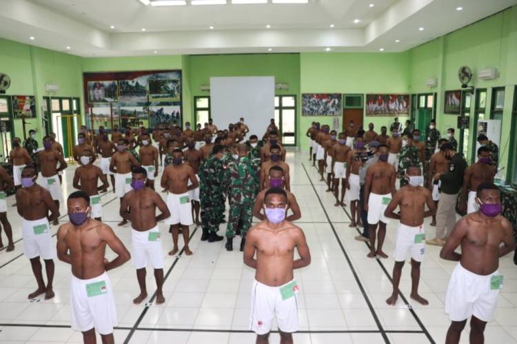 Pangdam Cenderawasih Pimpin Sidang Penentuan Calon Tamtama PK TNI AD Gel I TA 2021