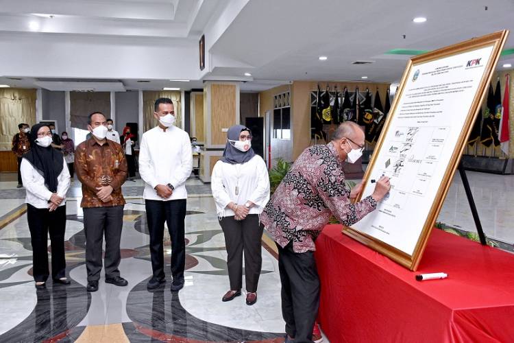 Wujudkan Tata Kelola Perusahaan yang Baik, BUMD Pemprov Sumut Tandatangani Komitmen Pencegahan Korupsi Terintegerasi