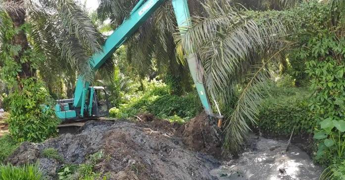 Antisipasi Banjir, Pemkab Asahan Lakukan Normalisasi Saluran Air