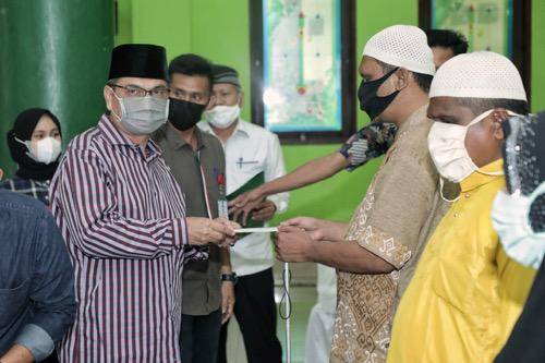 Baznas Salurkan Zakat untuk 200 Tunanetra di Jalan Mustafa, Pemko Medan Ucapkan Terima Kasih