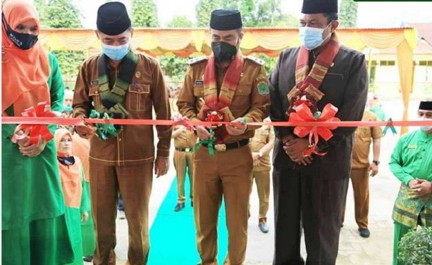 Wabup Labura Komitmen Tidak Akan Meninggalkan Madrasah dan Akan Kembali Buka Sekolah Arab Sore