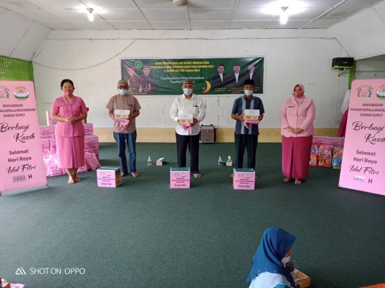 Ketua PD Bhayangkari Sumut Peduli Anak Yatim, Gulirkan Sembako ke Panti Asuhan di Medan