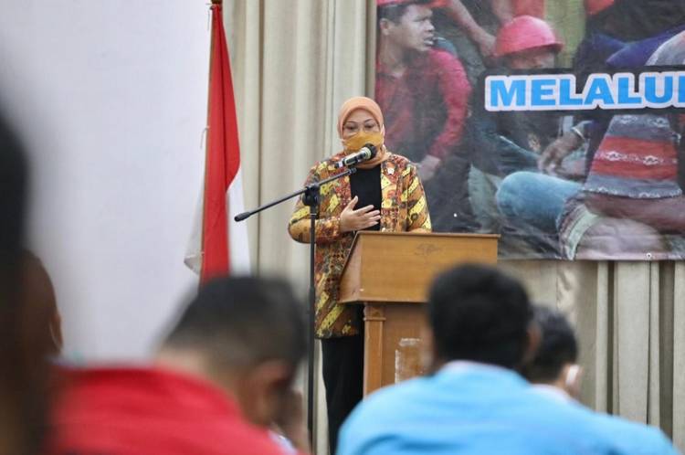 Menaker Minta Industri Konstruksi Tingkatkan Keselamatan dan Kesehatan Kerja