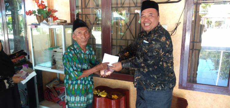  Menjelang Ramadhan 1443 H, PD Tarbiyah Sumut Potong Dua Ekor Lembu  