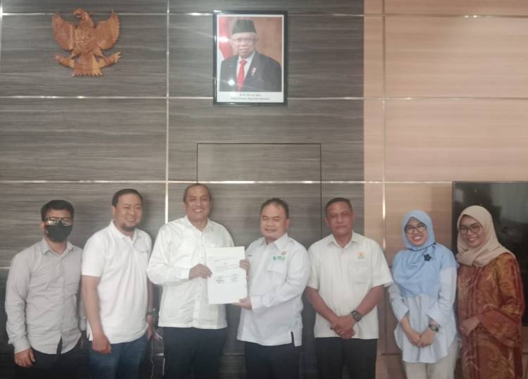 Tridharma Perguruan Tinggi, KADIN Medan dan FISIP USU Teken MoA 