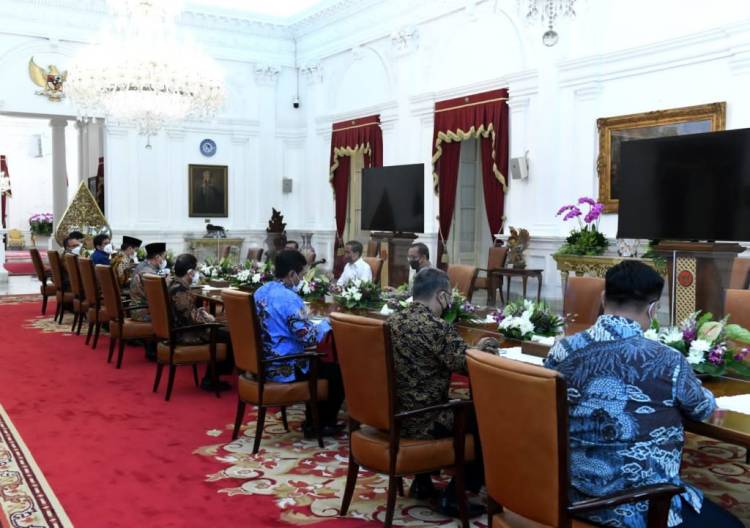 Presiden Jokowi Terima Laporan Tahunan 2021 Ombudsman RI