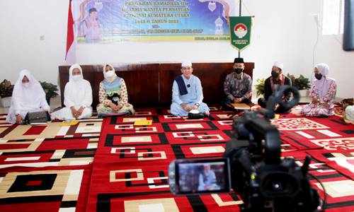 Nawal Lubis Harapkan Pengajian DWP Sumut dapat Mempererat Silaturami dan Menambah Wawasan Keislaman