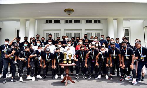 Sambut Juara Liga 3 Nasional di Rumah Dinas, Gubernur Edy Rahmayadi Berikan Bantuan Bola Tahap Pertama