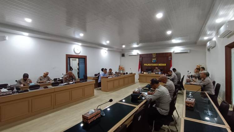 Pimpin Anev, Kapolrestabes Medan Tekankan Anggota Kamtibmas Tetap Kondusif