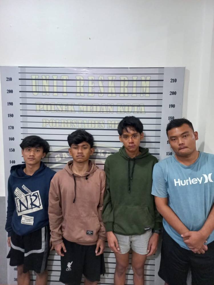 Motornya Dibakar Massa, Empat Remaja Anggota Geng Motor Diamankan Polsek Medan Kota