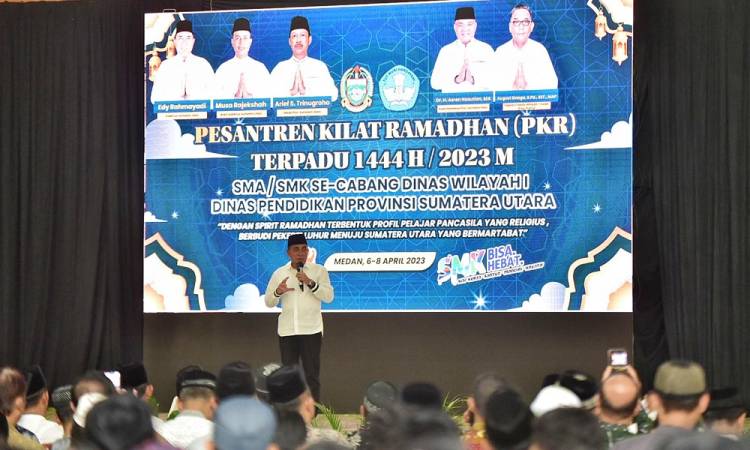 Buka Pesantren Kilat Ramadan, Edy Rahmayadi Motivasi Ribuan Siswa SMA/SMK