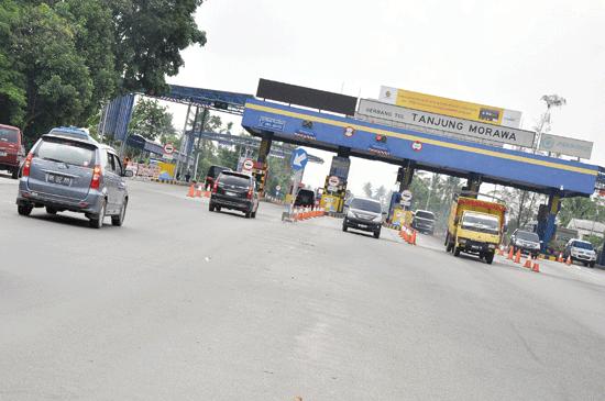 Seluruh Gerbang Tol Tak Layani Transaksi Tunai Mulai Oktober 2017
