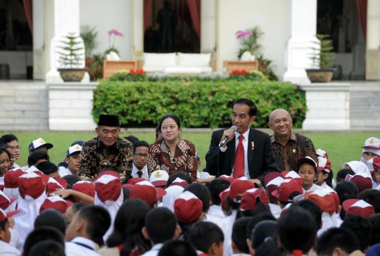 Presiden Jokowi Minta Mendikbud Sebarkan Cerita Nusantara ke Anak-Anak