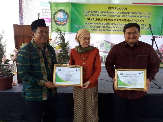 Kharuddin Syah Dinobatkan Rektor UIN Sumatera Utara sebagai Tokoh Peduli Pendidikan