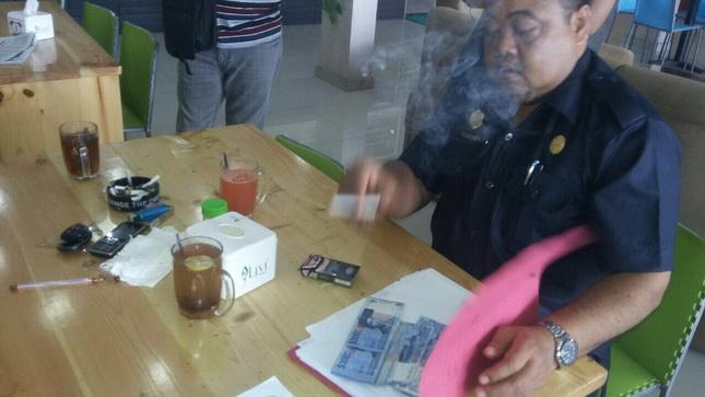 Penahanan Tersangka OTT Kades Tamora A Ditangguhkan