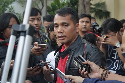 Polisi Tetapkan 8 Orang Jadi Tersangka Terkait Party Gay Lewat Broadcast BBM di Surabaya