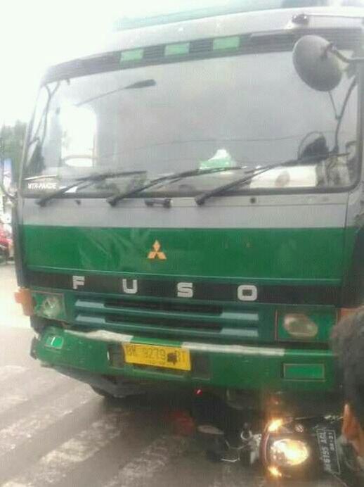 Kecelakaan Maut di Ringroad, Sopir Truk Tersangka, Polisi Buru Sopir Mobil Pick Up