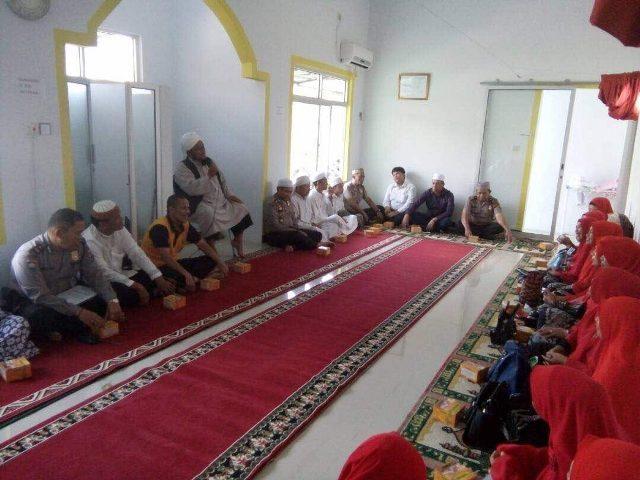 Wujudkan Promoter, Personel Polsek Delitua Ikuti Isra Miraj di Masjid Al Fatih