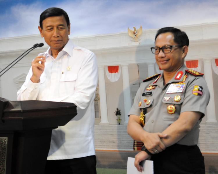 Menko Polhukam Minta Masyarakat Pahami Pentingnya Keterlibatan TNI Atasi Terorisme