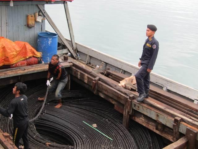Kabel Optik Tangkapan Bakamla di Batam Capai 12 Ton