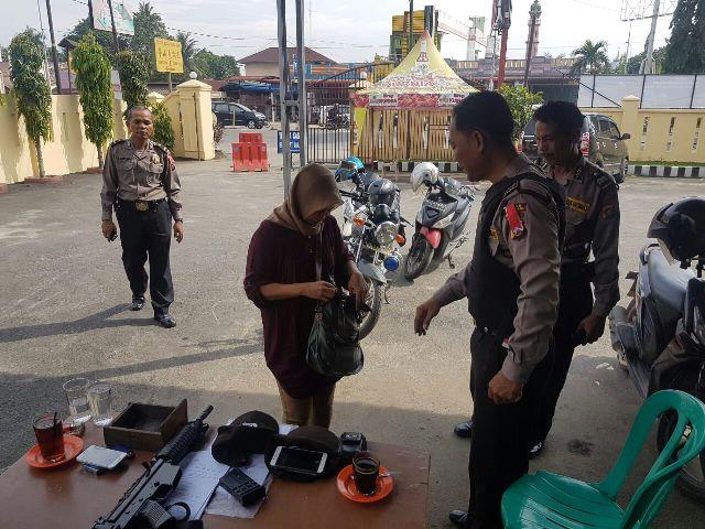 Polsek Tamora Periksa Pengunjung Terkait Antisipasi Aksi Teror