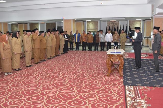 Jelang Akhir Jabatan Gubsu Kembali Rombak Pejabat Pemprovsu
