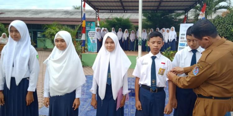 Tolak Kekerasan dan Terorisme, Ratusan Siswa SMP Deklarasi di Deliserdang