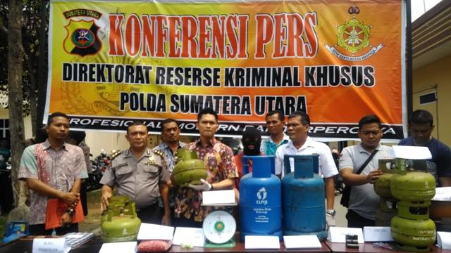 Pengoplos Gas LPG 3 Kg Diamankan Polisi di Jalan Pancing